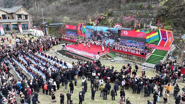 甘肃省“旅游促三交·共架同心桥”活动暨“如意甘肃・石榴花开”旅游线路发布仪式在陇南文县举行