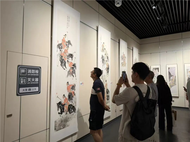 “丹青一家人”中国画联展在武威开展