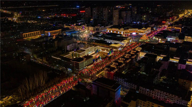 酒泉火车站夜景图片图片